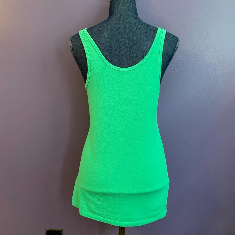 4/$25 SO Perfect Tank Fitted in Green Size XL - Picture 2 of 6